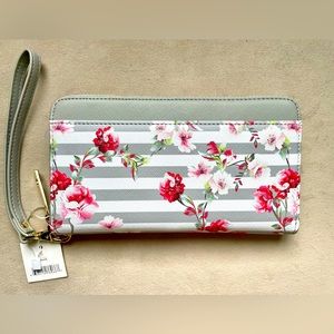 🆕 bizou Double wallet with big roses